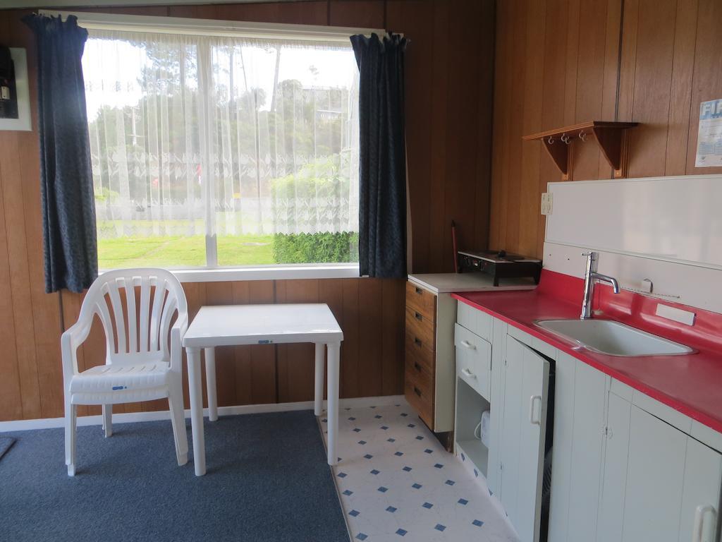 Big Bay Holiday Park Awhitu Rom bilde